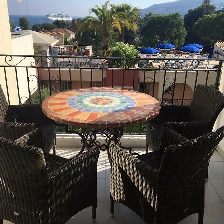 Nyrenoverad Laegenhet Med Havsutsikt Villefranche-sur-Mer Exteriér fotografie