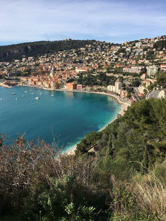 Nyrenoverad Laegenhet Med Havsutsikt Villefranche-sur-Mer Exteriér fotografie